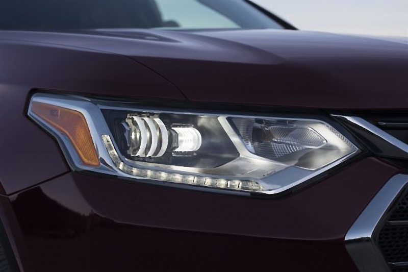 led head lights on 2018 Chevrolet Traverse